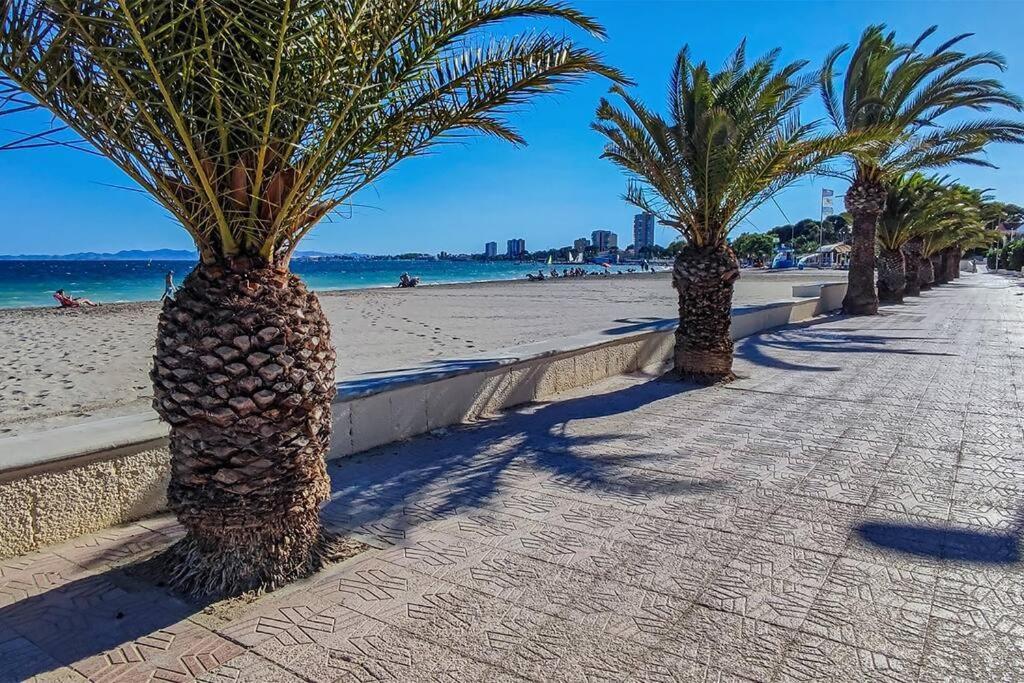 Apartment 50m From The Sea, Pool, Ac, Parking *